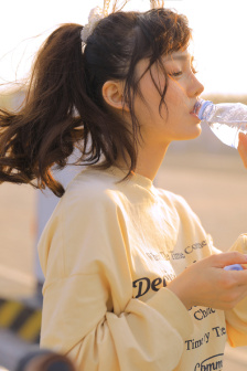 成人免费视频